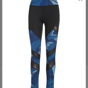 Black & Navy Workout outfit. With tags